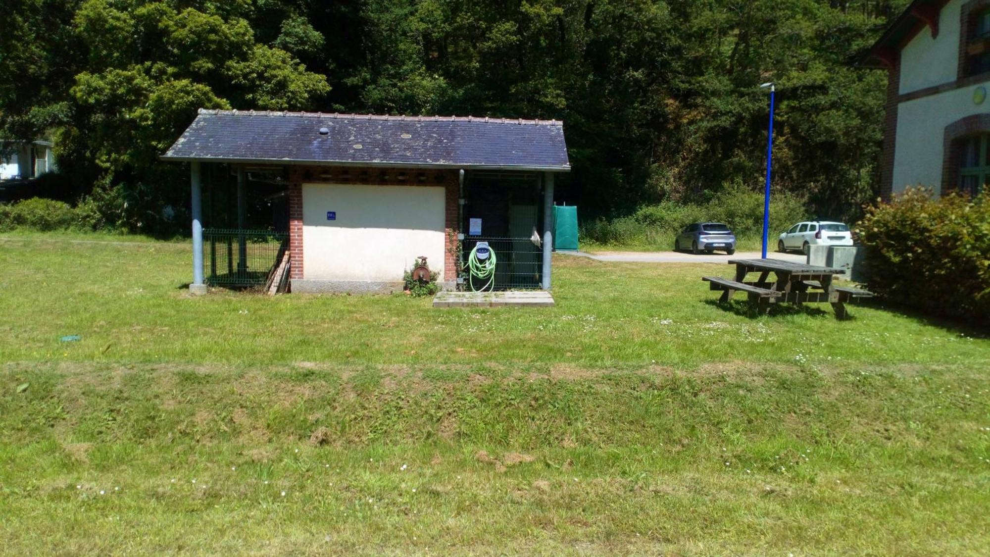 Ostal Scrignac - Gite D'Etape De La Gare Exterior photo